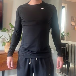 Brand new Nike slim fit “move to zero” shirt